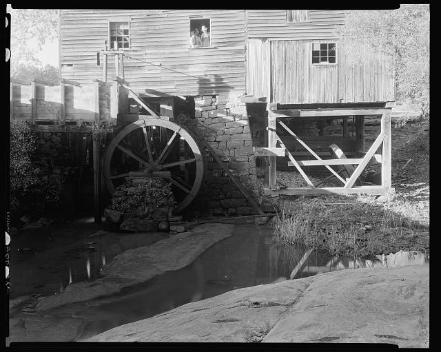Photo:Raleigh North Carolina Yates Mill 1938 Water Wheel Mill Cabin