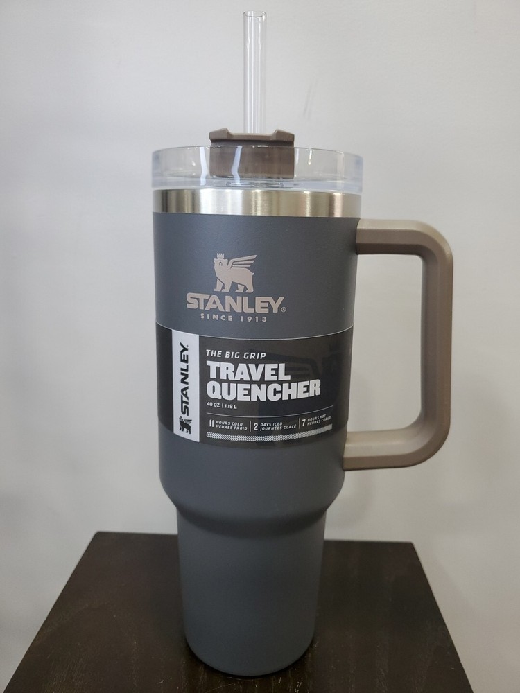 Stanley 40oz Big Grip Travel Quencher in Coal – Insulated Water Bottle