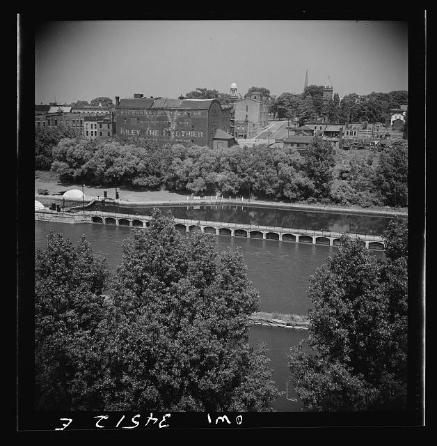 Photo:Oswego New York 1943 Factories on Oswego River