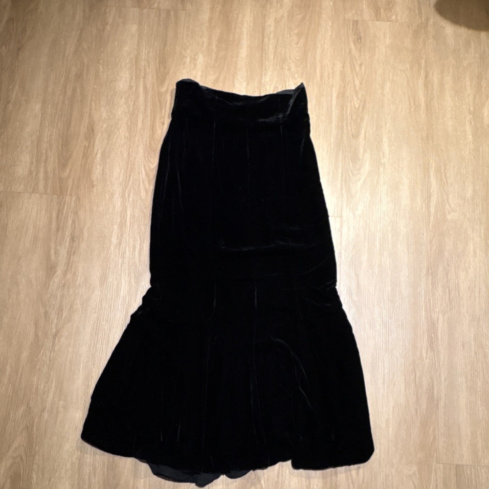 OMO Norma Kamali Black Velvet Flare Long Skirt Zip Women's Size 10