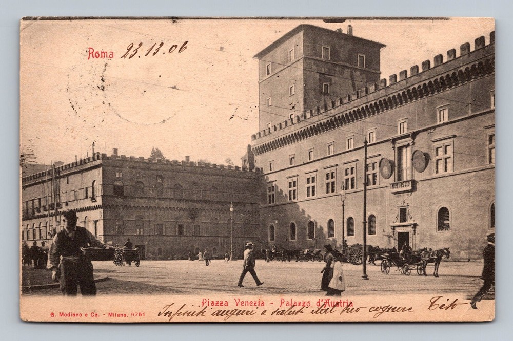 Italy- Rome Plaza Venezia Palace Austria Standard Post PC Old Vintage Postcard