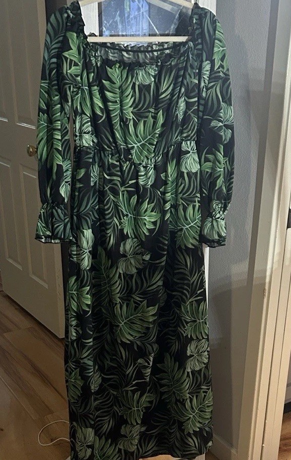 Green Tropical Floral Maxi Off The Shoulder Dress Size Medium