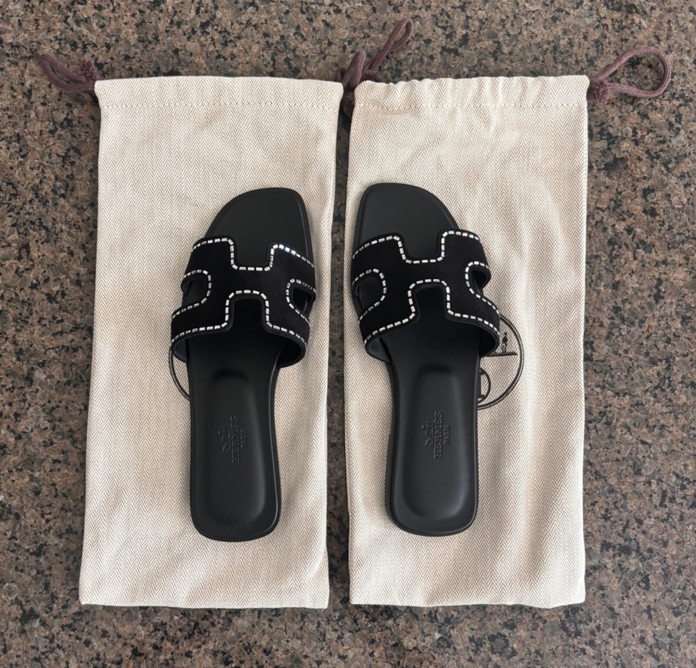 New Hermes Black Suede ORAN Sandals with Crystals Size 35.5 Includes Box & Dust Bags