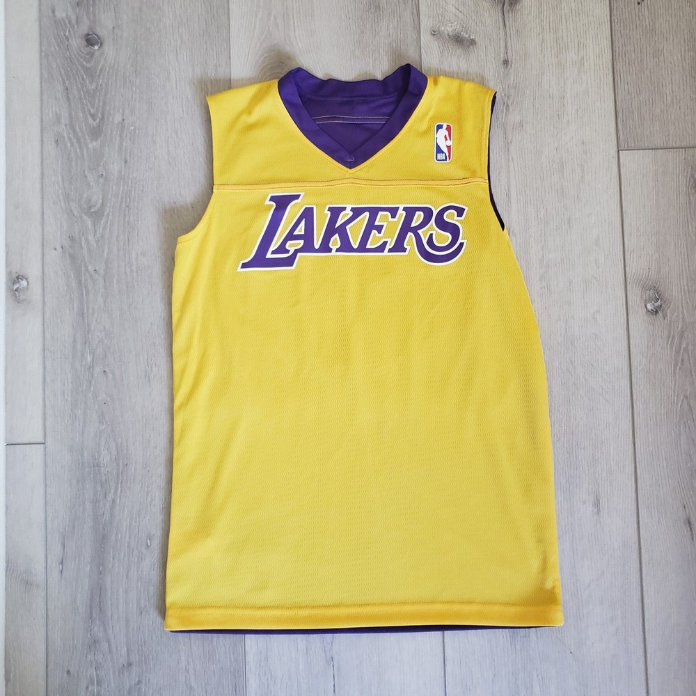 Lakers reversable Basketball Jersey Youth size 8