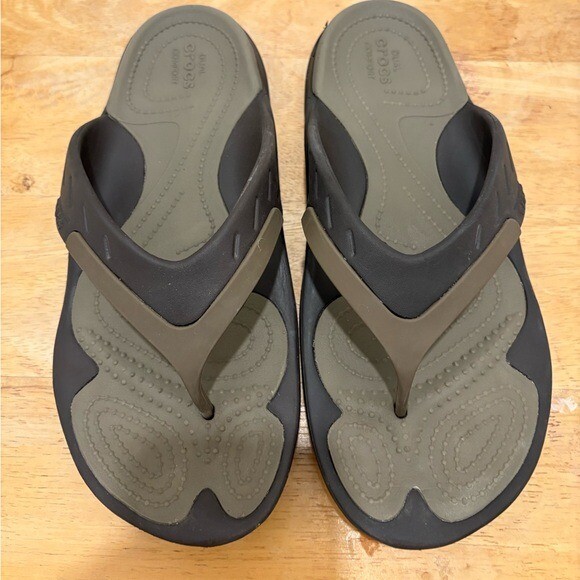 Crocs Slippers Brown Thong Rubber 8M/10W