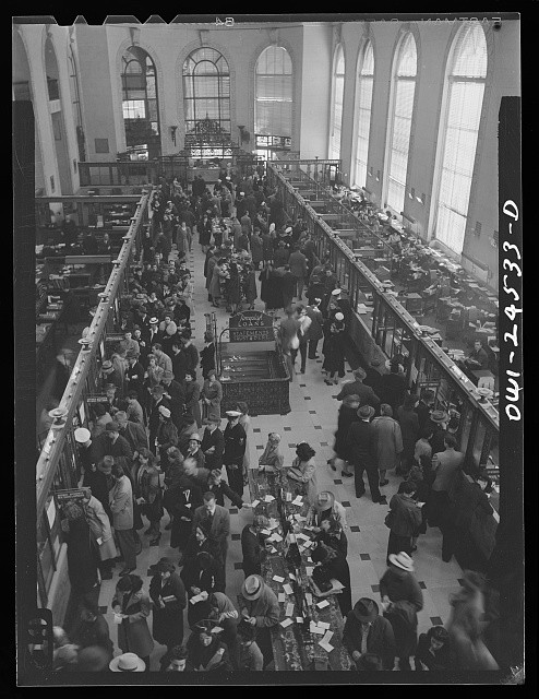 Photo:San Francisco California 1943 Bank of America Interior Crowd Lobby