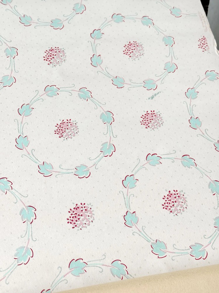 8yds (16yds avail) Vintage American Wallpaper c1940 Pink Aqua Floral Pattern Sh