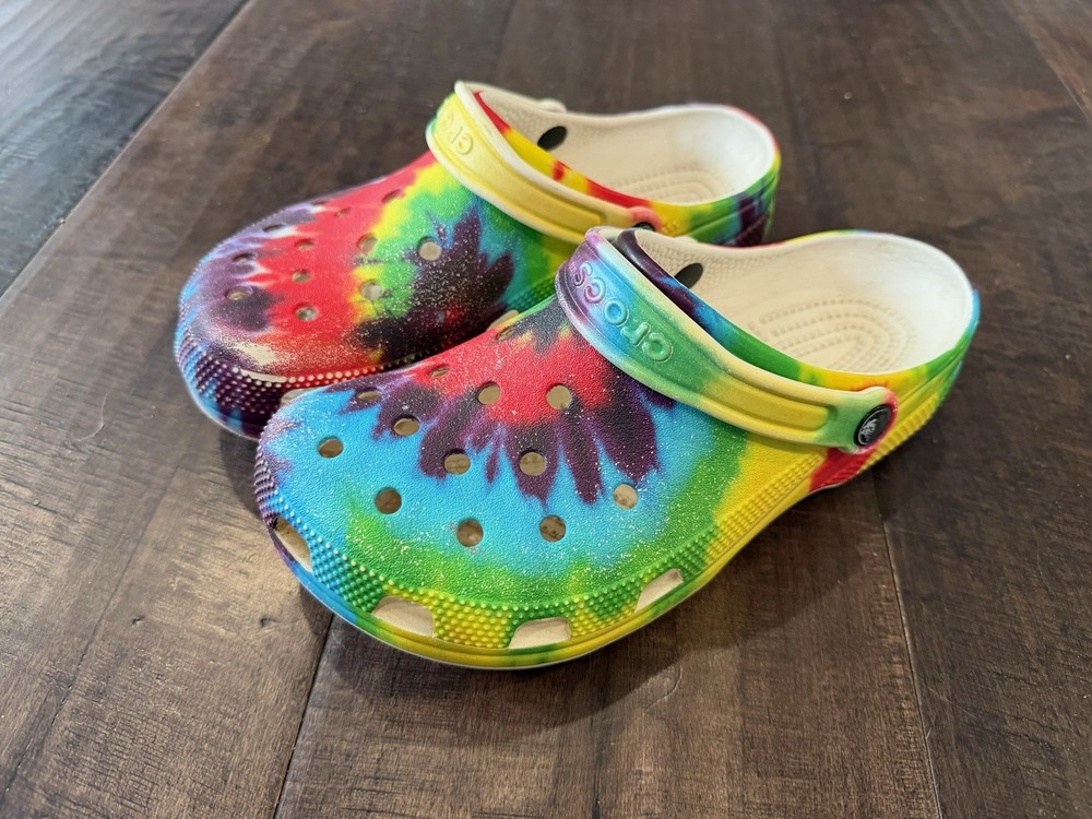 Crocs Classic Tie Dye Clogs Men's 7 Womens 9 Outdoor Gardening Comfort