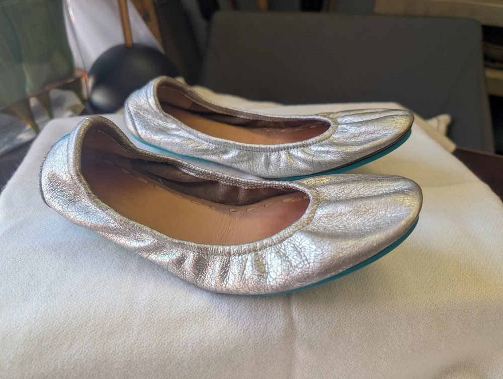 tieks size 8 Champagne Silver Gold BEAUTIFUL!