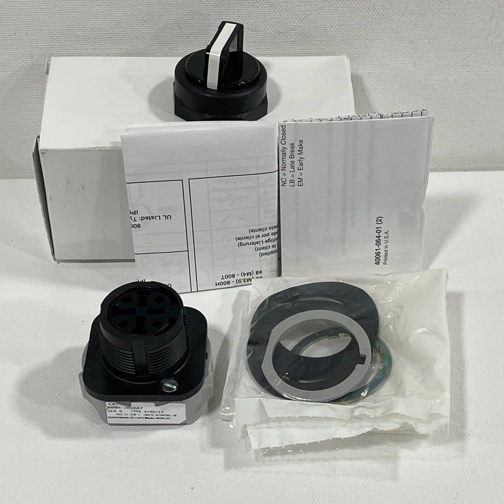 Allen Bradley 800H-JR5KA7  30mm Selector Switch   3-Position Non-Illuminated