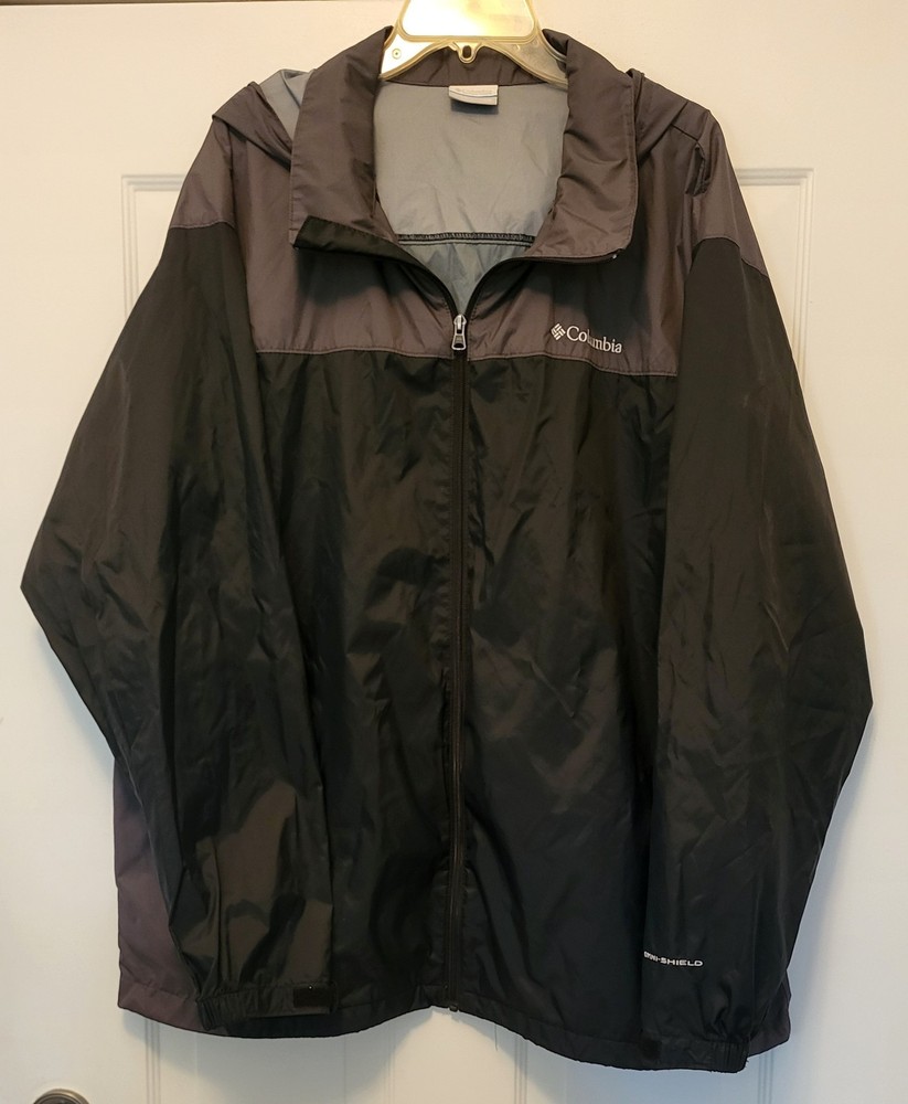 Columbia Men's XXL Black & Gray Lightweight Full-Zip Jacket with Pockets
