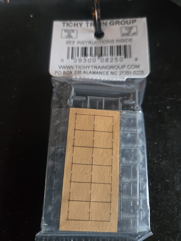 HO Scale Tichy Train Group 8250 1/1  Double-Hung Window pkg (12)