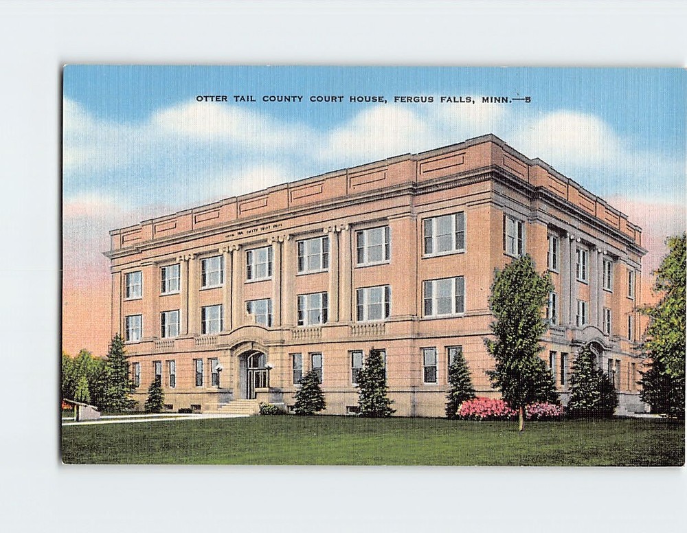 Postcard Otter Tail County Court House Fergus Falls Minnesota