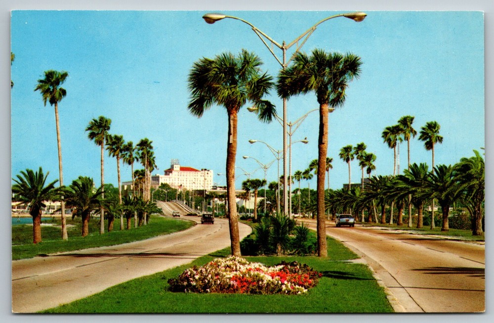 Memorial Causeway Connecting Clearwater Beach To Mainland Florida Vtg Postcard