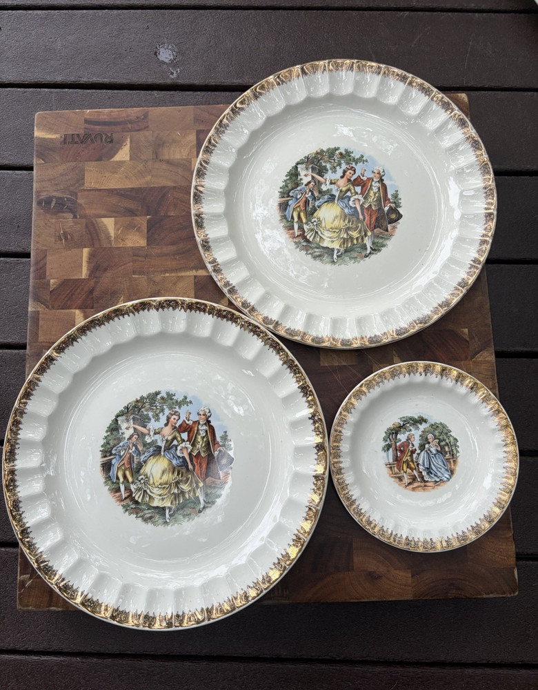 Cronin China Co. Gold Rim/Courting Couple Plates Set of 2, 10