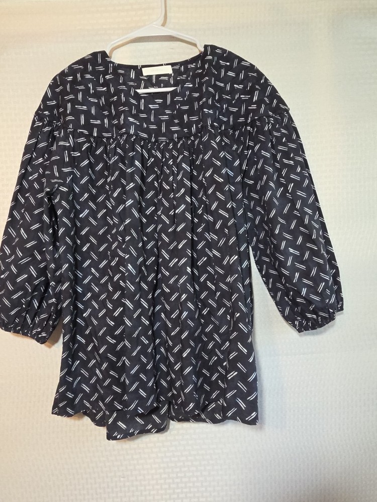 Merlette Women's Large L Dark Blue  Pleated Front Snap Collar 3/4 Sleeve Blouse