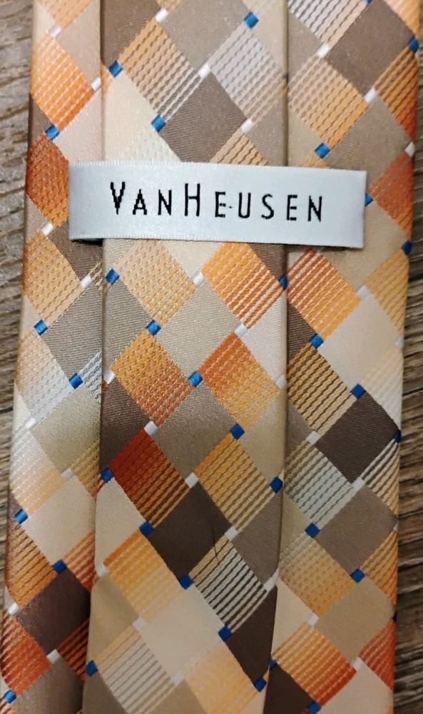 Van Heusen Men's Silk Tie Geo Square Diag Pattern Tan Gold Brown.