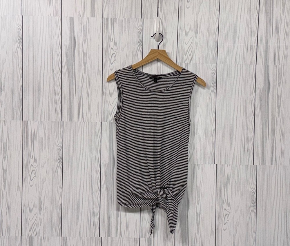 Banana Republic top womens size small sleeveless white striped 100% linen tank