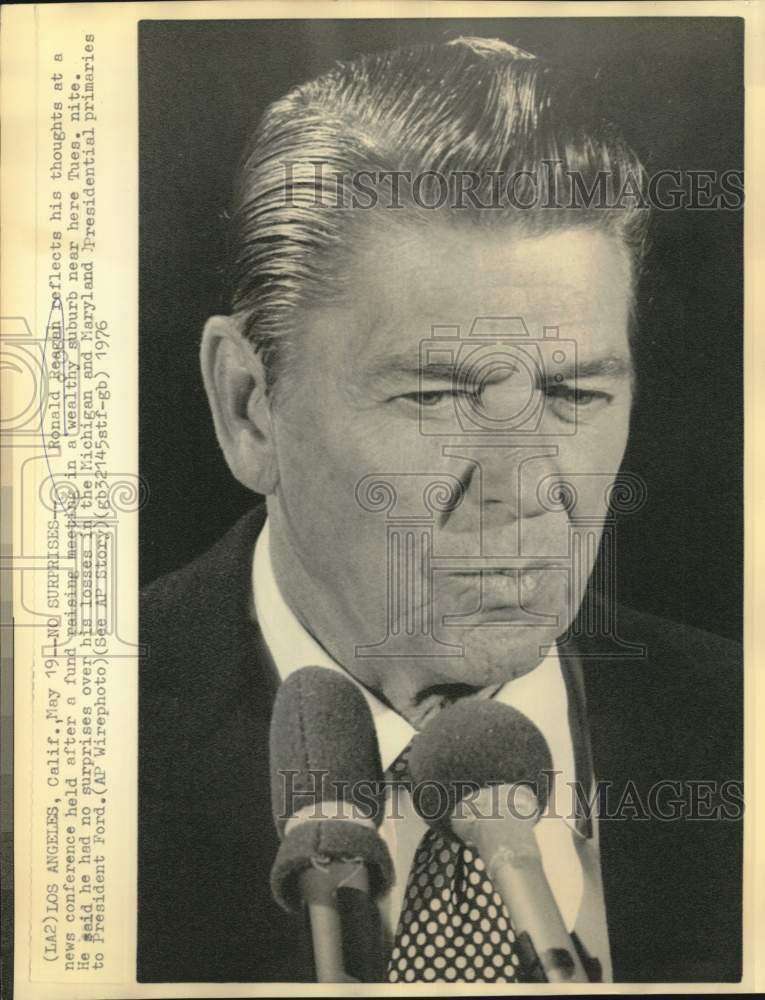 1976 Press Photo Ronald Reagan, presidential hopeful, at Los Angeles conference