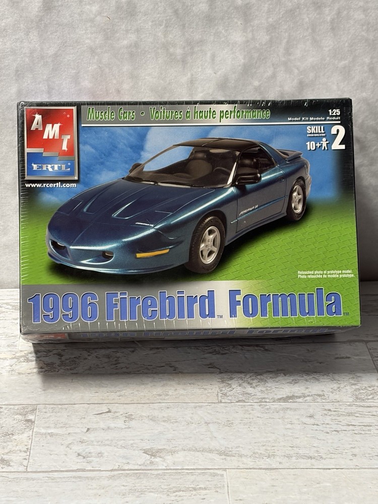AMT ERTL 1996 Pontiac Firebird Formula 1:25 Model Kit #31810 SEALED NEW