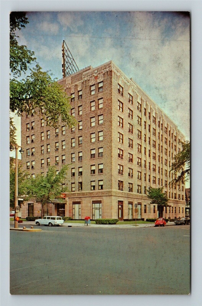 Milwaukee WI-Wisconsin, Ambassador Motor Hotel, Antique Vintage Postcard