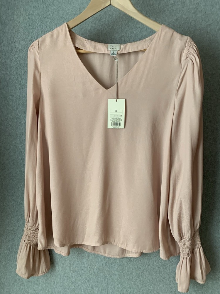A New Day Womens Light Pink Blouse Top Size Medium V Neck Flowy Blush Sweet