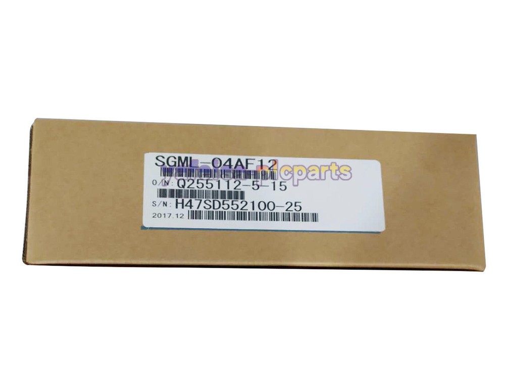 1PC New Yaskawa Servo Motor SGML-04AF12