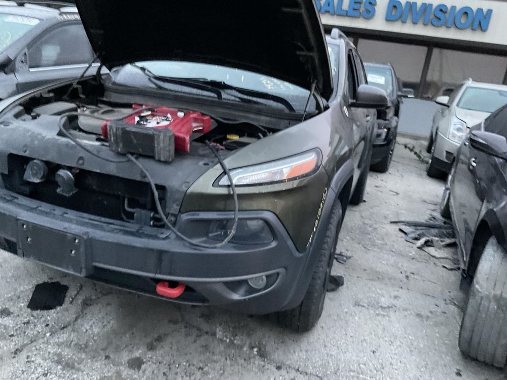 Driver Front Knee AWD Off Road Suspension Opt Sdj Fits 14-18 CHEROKEE 4700451