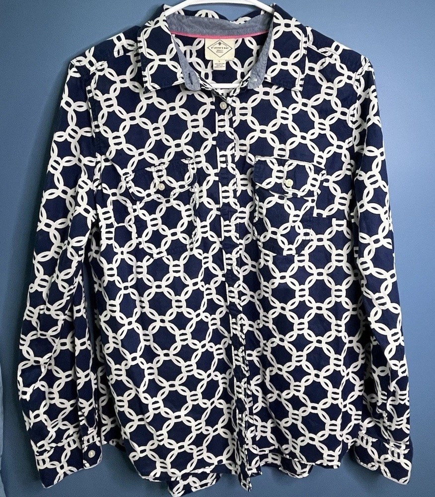 St. John's Bay Women’s Button Down Blue/White Geometric Long Sleeve Top Size L