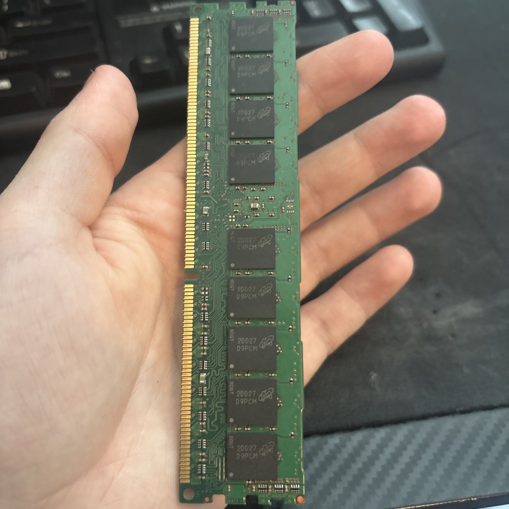 Micron 8GB PC3-12800R 8GB (2x8GB) RAM DDR3 1600MHz MT18JSF1G72AZ-1G6E1ZG ECC RAM