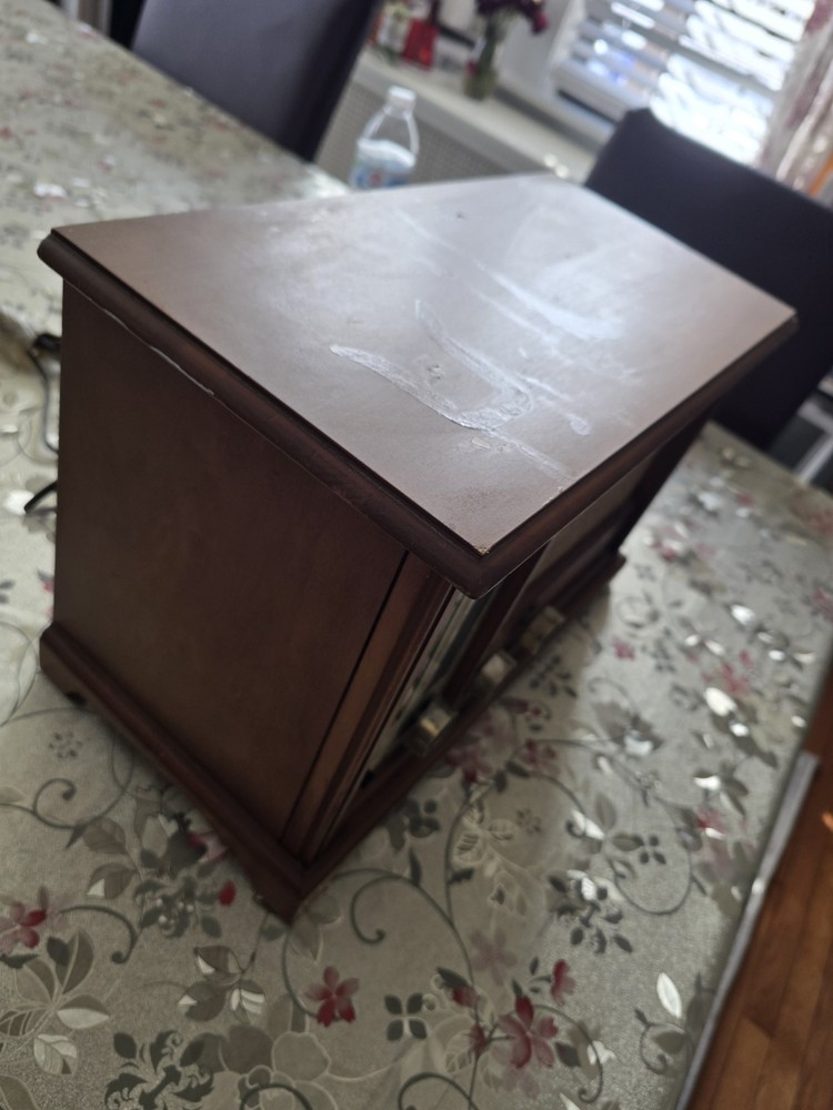 Zenith Vintage Long Distance Tube Radio 1950s Brown Wood Cabinet