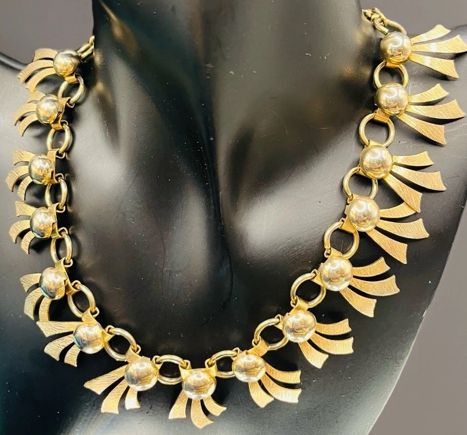 1950’s -60’s Gold Tone Comet Tassel Choker Drop Necklace Adj. 15” Vintage ￼