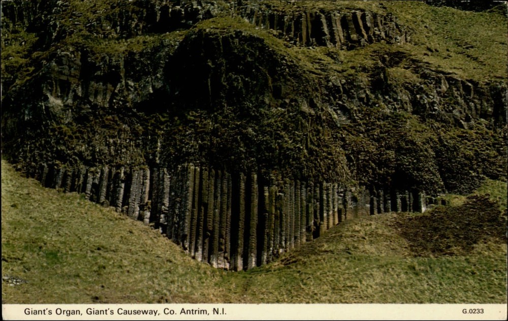 Giant's Organ Giant's Causeway Antrim Northern Ireland vintage postcard s977