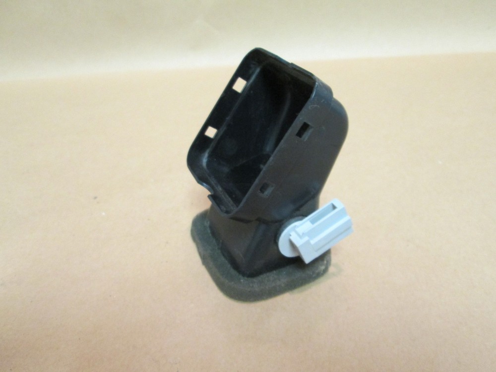 Bentley Continental GT 05 - Small Air Duct # 3W0819945
