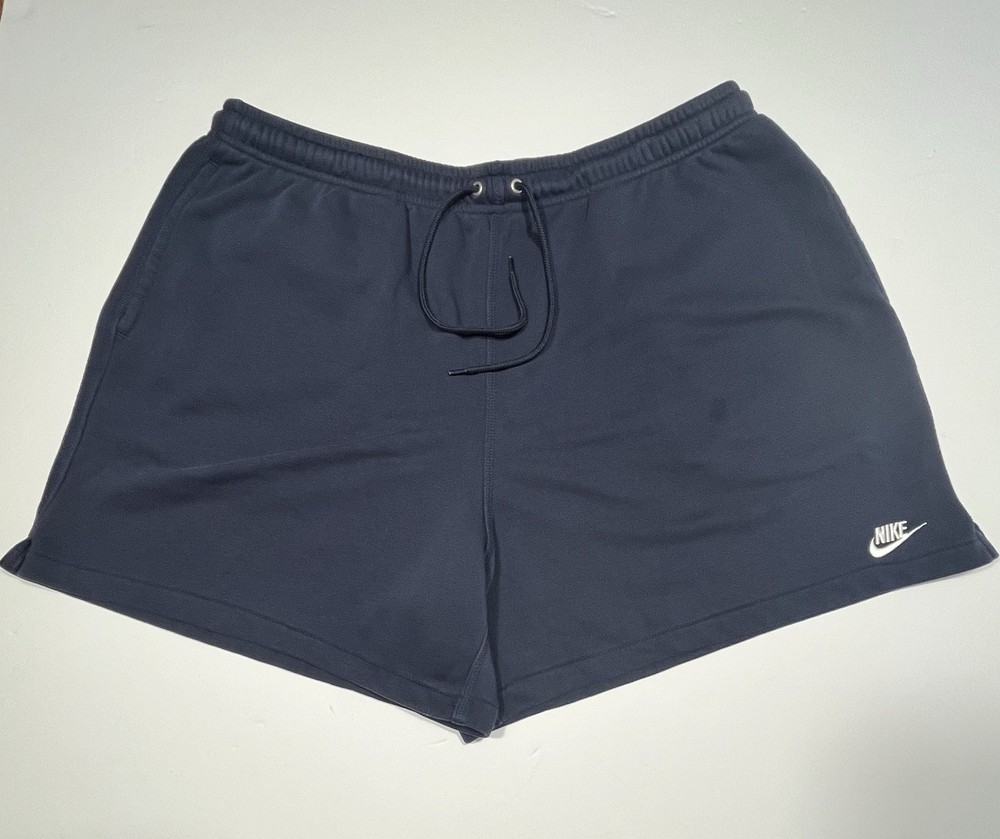 Nike Men’s Navy Knit Shorts XL Athletic Fleece Training Shorts NWOT