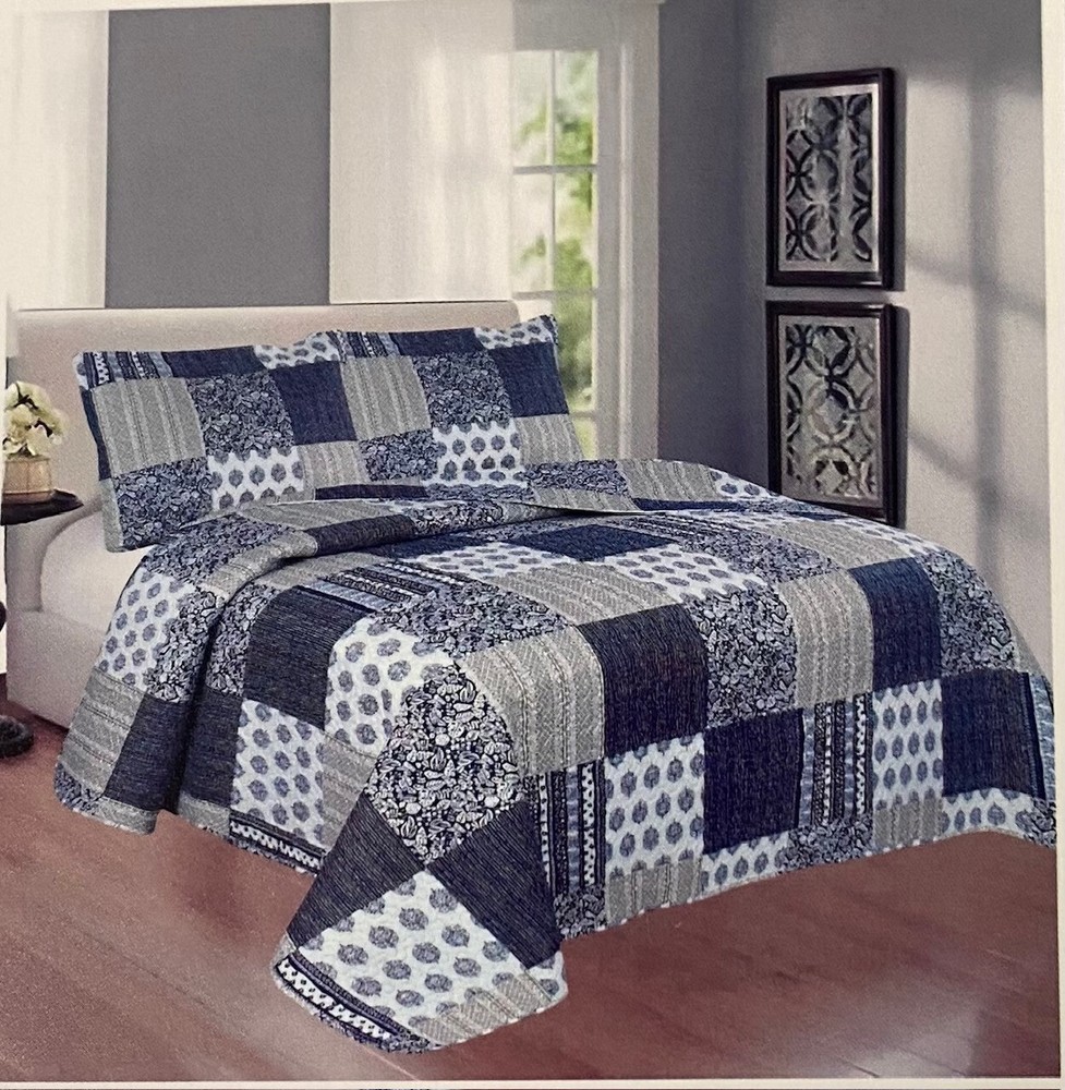 3-Piece Queen Size Printed Patchwork Cotton Quilt Set - Navy Flower Floral Strip