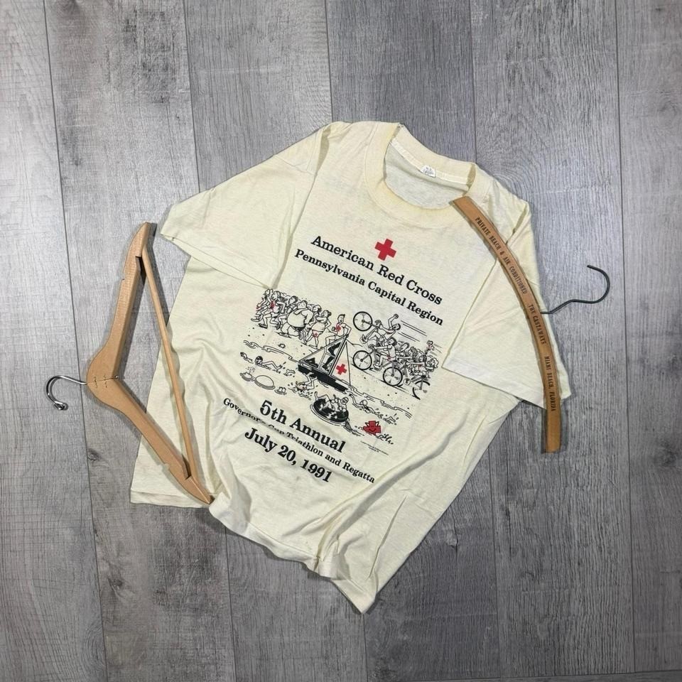 90s single stitch yellowed and distressed bicycle racing running graphic t shirt