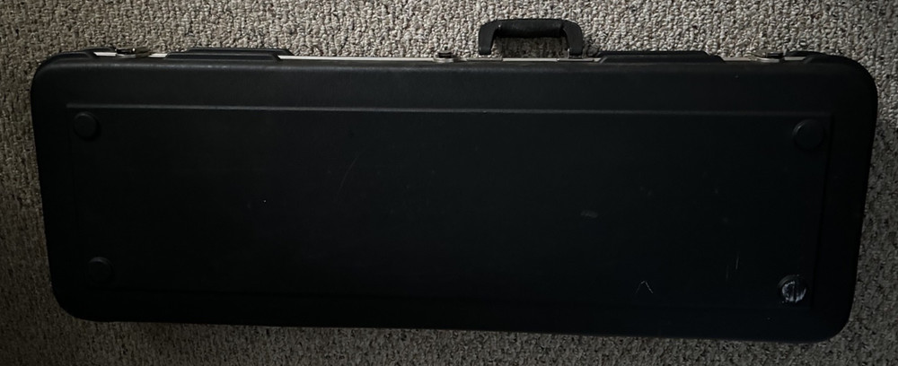 SKB ABS Universal Molded Electric Guitar Hard Shell Case used-image