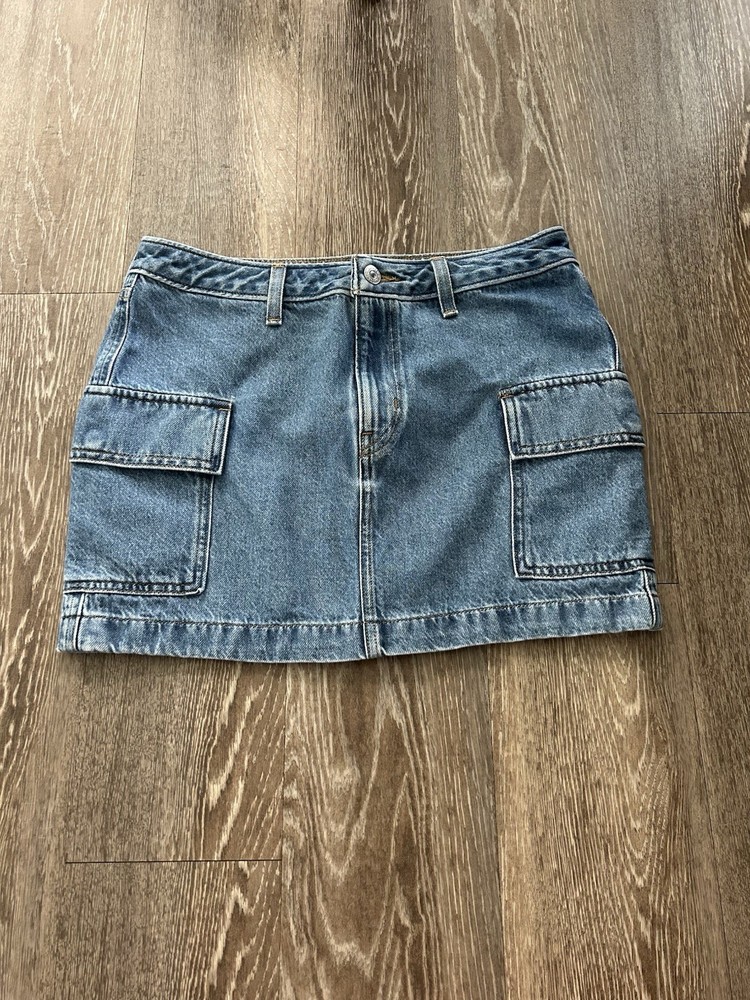 Levi’s ‘94 Cargo Blue Denim Mini Skirt Women’s 27 100% Cotton