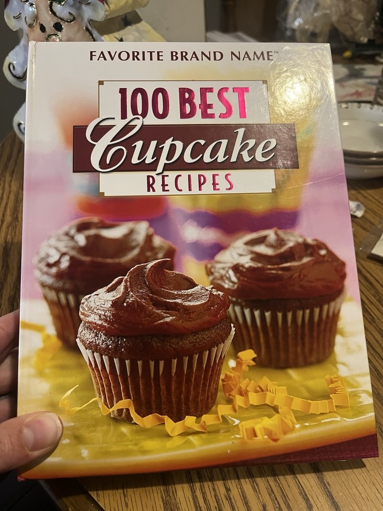 100 Best Cupcake Recipes - Spiral-bound - VERY GOOD