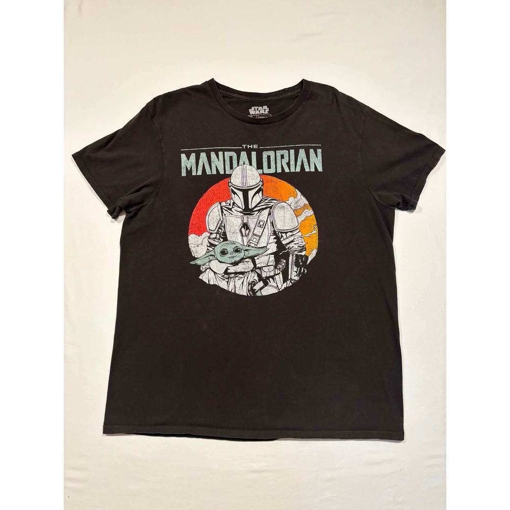 Star Wars The Mandalorian Fifth Sun Graphic T-Shirt Black Grogu Mens Large