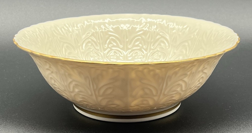 Vintage Lenox Gold Trim Scalloped Edge Round Serving Bowl 9.25” Made In USA
