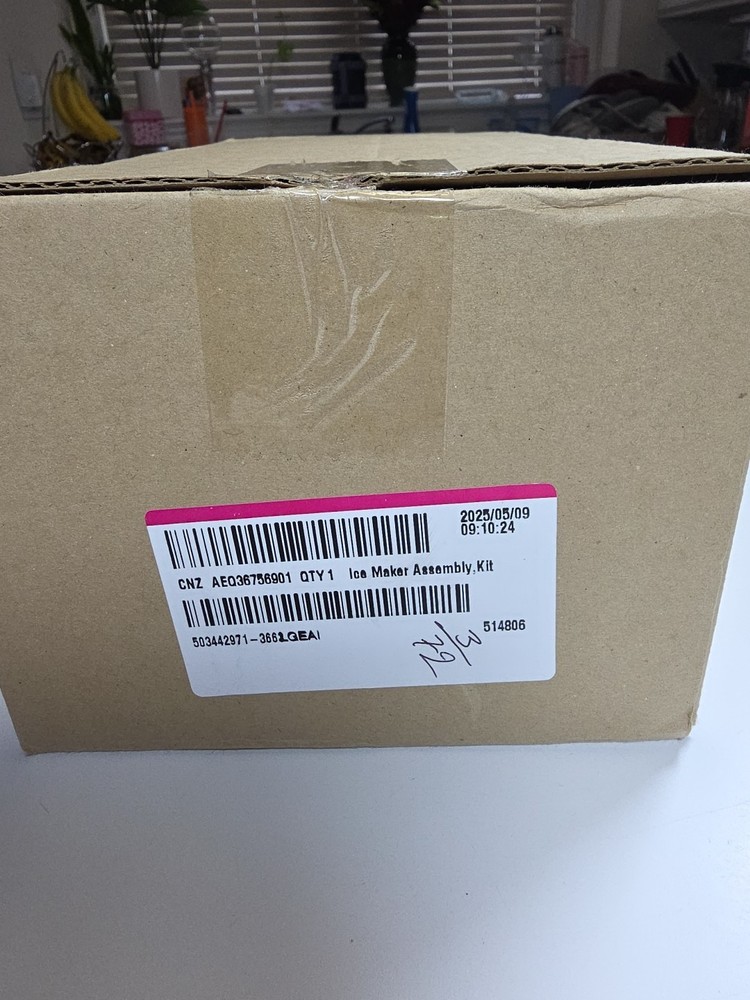LG AEQ36756901 Refrigerator Ice Maker Assembly