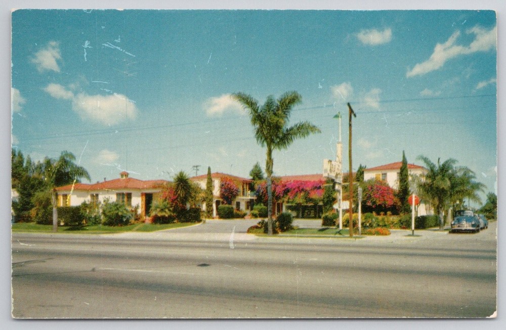 Vintage Travelodge Motel San Diego CA El Cajon Blvd Mirro-Krome Postcard