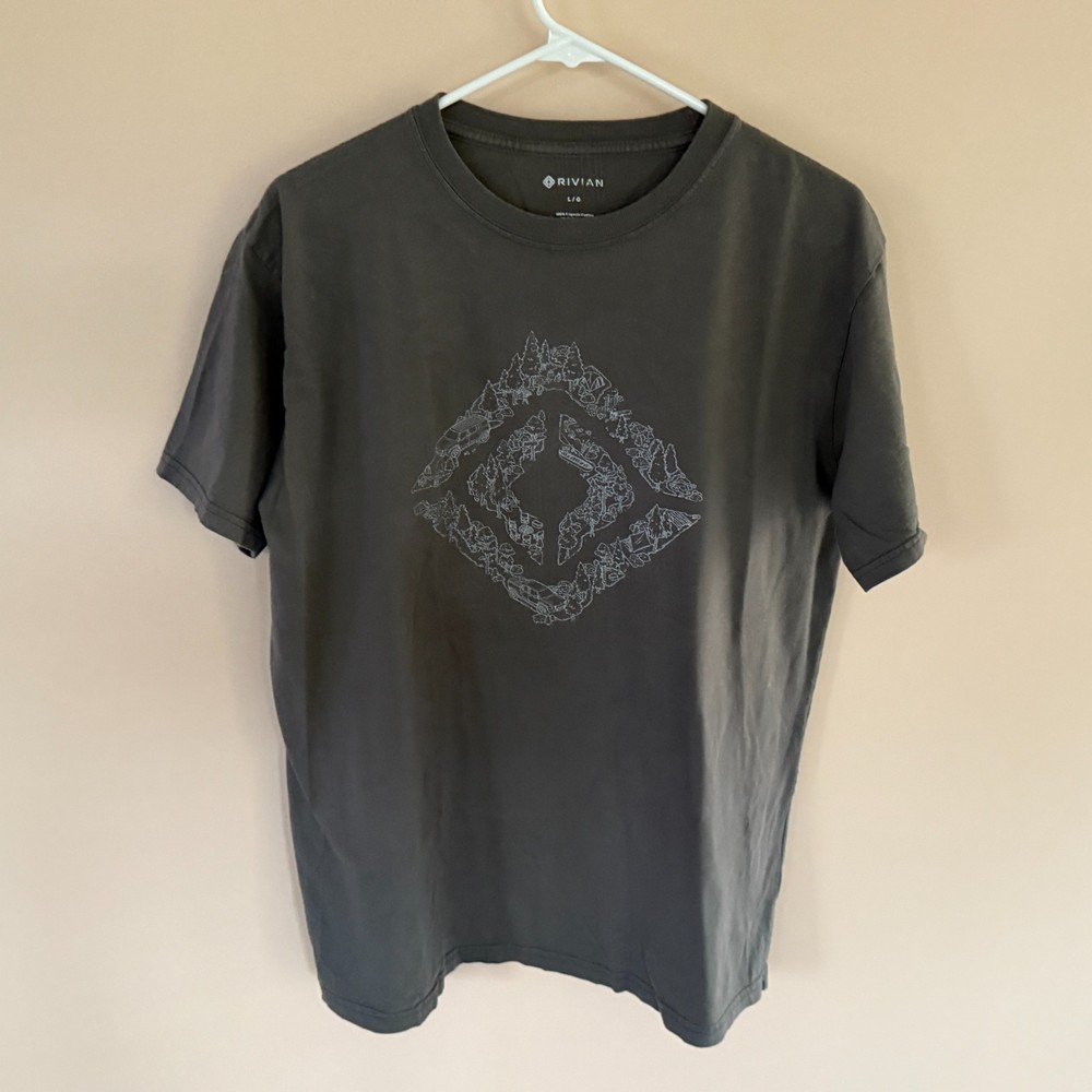 Rivian Graphic Print Crew Neck Tee T Shirt Faded Black Men's Size Large L