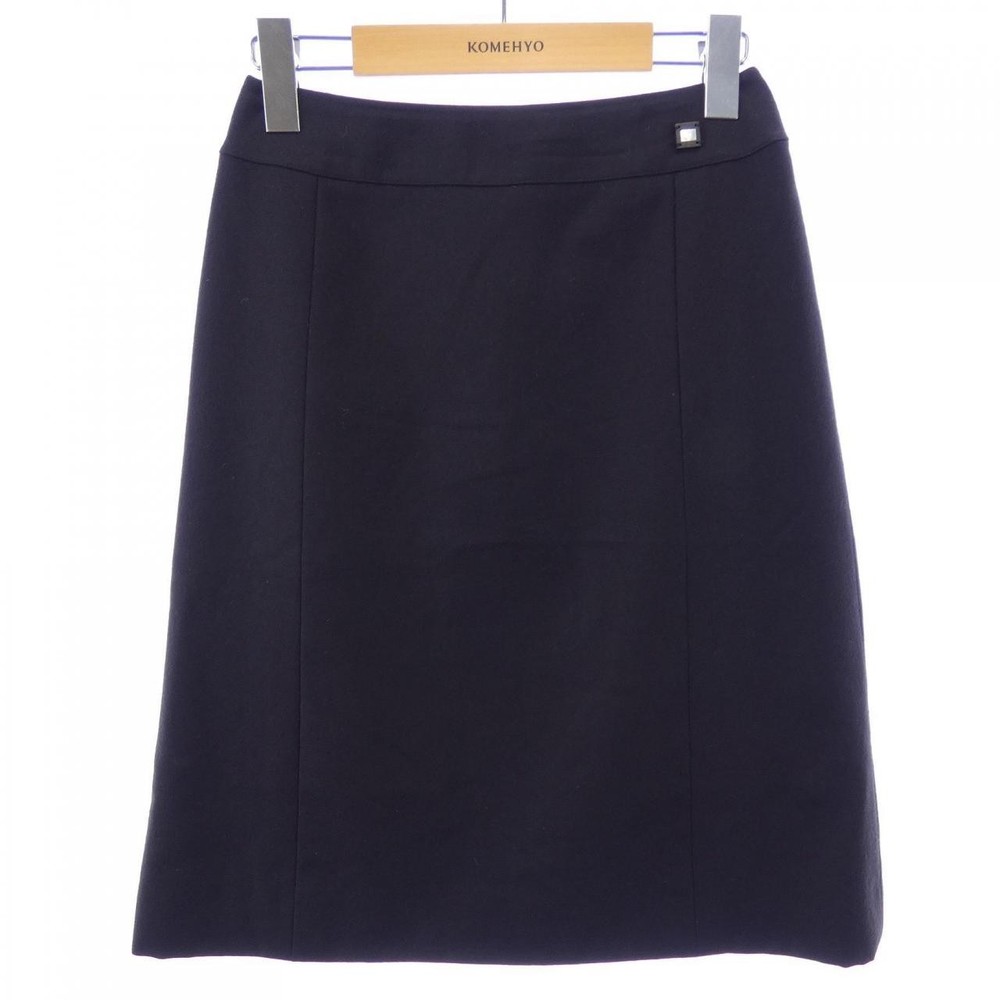 Authentic [Vintage] CHANEL P18201V10471 01A Skirt #230-000-364-1124