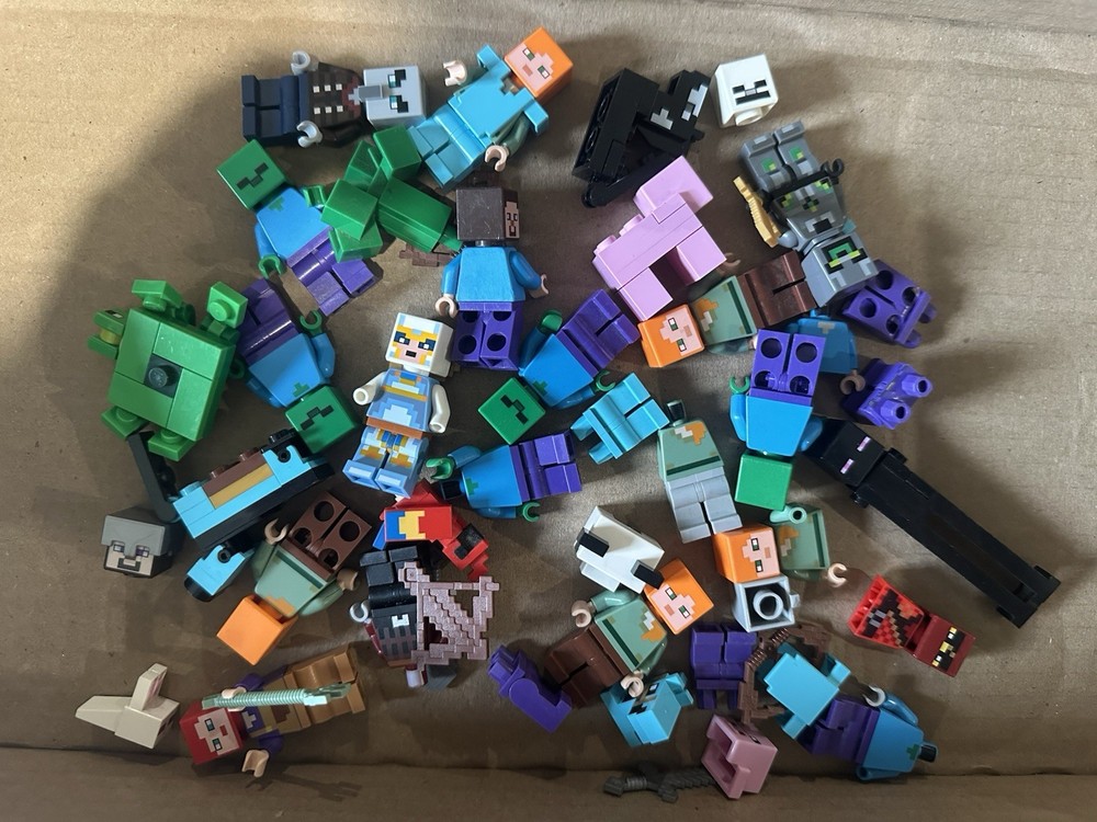 Lego Minecraft Lot of Assorted Minifigures, Parts and Pieces.