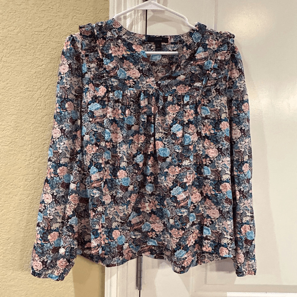 J Crew Esperanza Ruffle Front Paisley Floral woman’s top size small