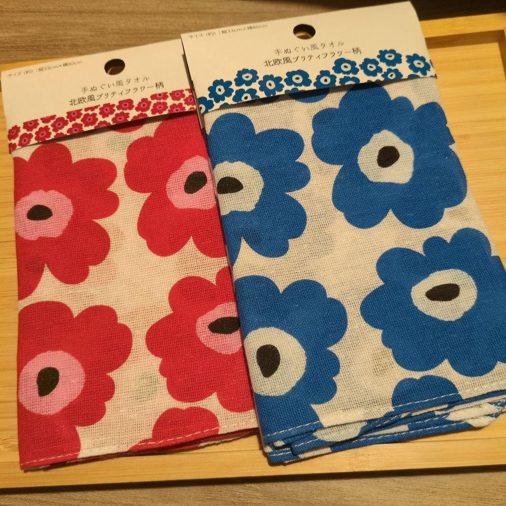 Japanese Tenugui Towels New with tag Scandinavian style flower pattern 2 pieces