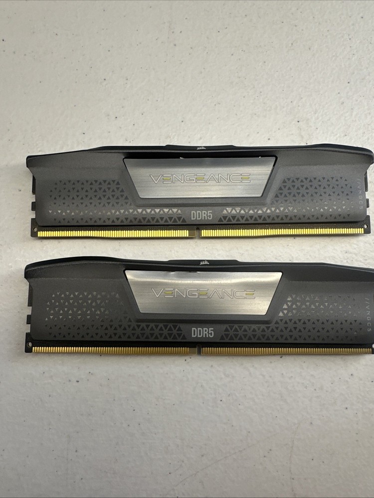 Corsair Vengeance RAM DDR5 48gb 2x24GB 6000MT/s CL30 AMD Expo Intel XMP **READ**